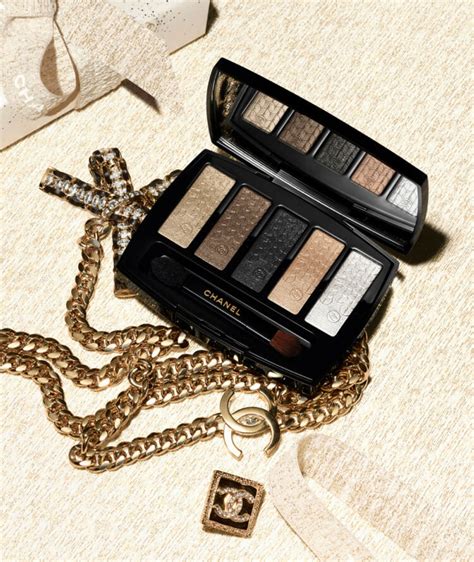 make up natale 2023 chanel|Chanel holiday eyeshadow.